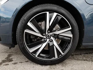 V90 T8 R-DESIGN PHEV 4x4 Aut. - Image 18