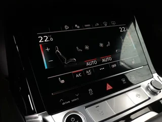 e-tron 50 quattro S-LINE BLACK EDITION - Image 6