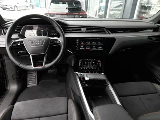 e-tron 50 quattro S-LINE BLACK EDITION - Image 4