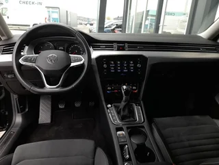 Passat Variant ELEGANCE 2,0 TDI - Image 3