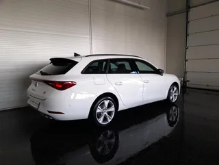 Leon ST FR-LINE PHEV 204 DSG - Image 2