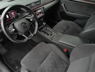 Superb Kombi SPORTLINE PHEV 156/218 DSG - Image 10