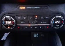 Focus Turnier VIGNALE 2,0 EcoBlue Aut - Image 6