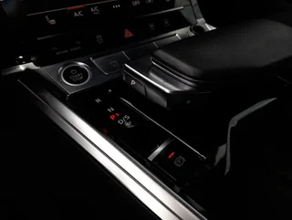 e-tron SB 55 quattro S-LINE - Image 8