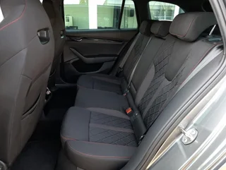 Octavia Combi RS PHEV 150/245 DSG - Image 12