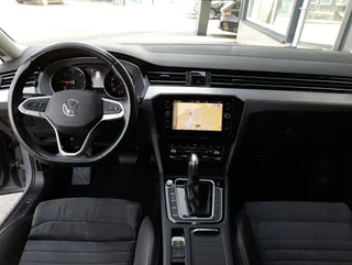 Passat Variant ELEGANCE 2,0 TDI DSG - Image 3