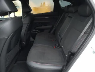 Tucson N-LINE PHEV 4x4 Aut - Image 13