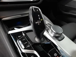 530 e TOURING M-SPORT 4x4 Aut - Image 7