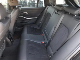 330 e Touring M-SPORT 4x4 Aut. - Image 12