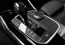 330 e Touring SPORTLINE PHEV Aut. - Image 8