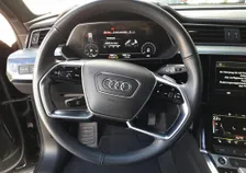 e-tron SB 50 quattro S-LINE - Image 10