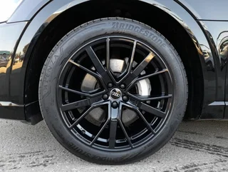 e-tron 50 quattro S-LINE BLACK - Image 18