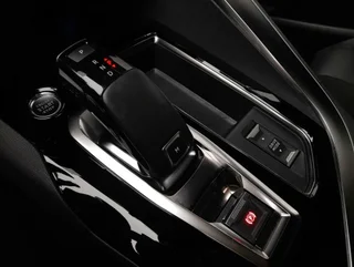 3008 GT-LINE PureTech 130 Aut - Image 9