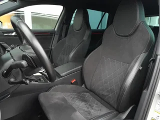 Superb Kombi SPORTLINE PHEV 156/218 DSG - Image 11