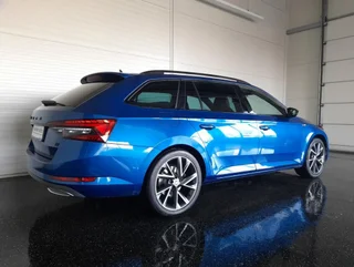 Superb Kombi SPORTLINE PHEV 156/218 DSG - Image 2