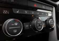 T-Roc ACTIVE 4x4 2,0 TDI DSG - Image 6