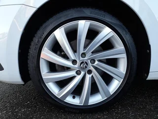 Octavia Combi STYLE PHEV DSG - Image 16