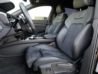 e-tron 50 quattro S-LINE BLACK - Image 13