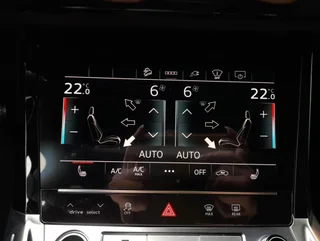 e-tron SB 50 quattro S-LINE BLACK EDITION - Image 8