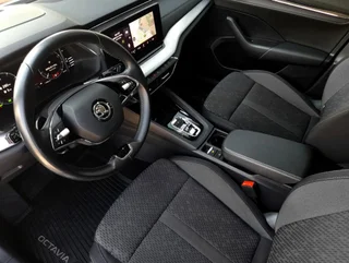 Octavia Combi STYLE PHEV DSG - Image 10