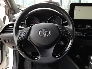 C-HR 2,0 Hybrid C-LUB Aut - Image 8