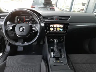 Superb Kombi STYLE 2,0 TDI DSG - Image 3