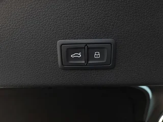 e-tron SB 50 quattro S-LINE BLACK EDITION - Image 15