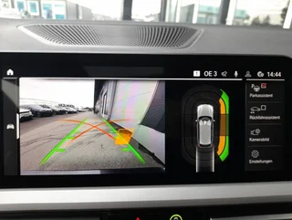 320 Touring 4x4 Aut - Image 4