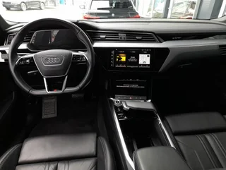 e-tron 50 quattro S-LINE - Image 4