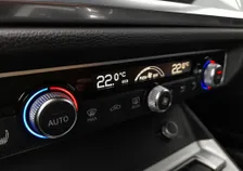 Q3 S-LINE 45 TFSI E PHEV S-tr - Image 6