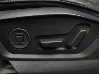 Q7 S-LINE 55 TFSI e Quattro PHEV S-tr - Image 12