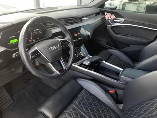 e-tron 55 quattro S-LINE - Image 13