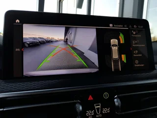 iX3 M-SPORT 73,8kWh Aut - Image 4