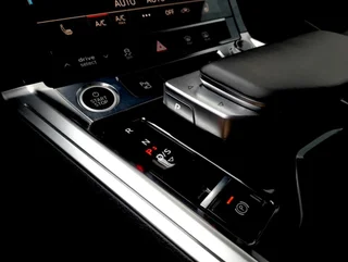 e-tron 50 quattro S-LINE - Image 8