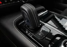 V90 T8 R-DESIGN PHEV 4x4 Aut. - Image 11