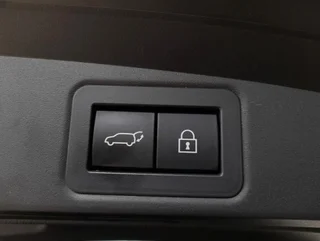 Corolla Kombi TREK 2,0 Hybrid Aut. - Image 15