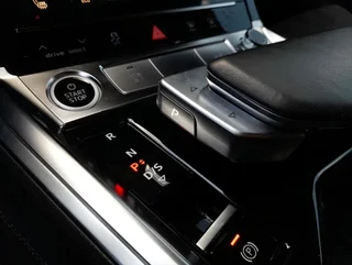 e-tron SB 55 quattro S-LINE BLACK EDITION - Image 8