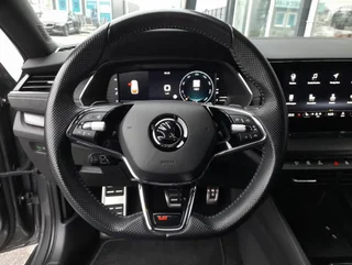 Octavia Combi RS PLUS 2,0 TDI DSG - Image 8