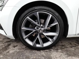 Superb Kombi SPORTLINE 156/218 PHEV DSG - Image 19