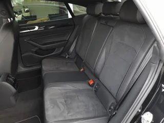 Arteon R-LINE eHybrid DSG - Image 12