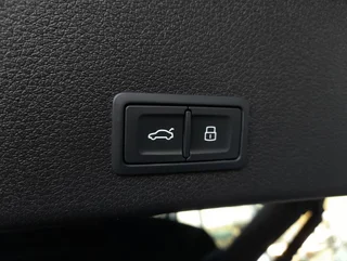 e-tron 50 quattro S-LINE BLACK EDITION - Image 15