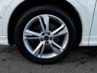 Q3 S-LINE 45 TFSIe PHEV S-tr - Image 17