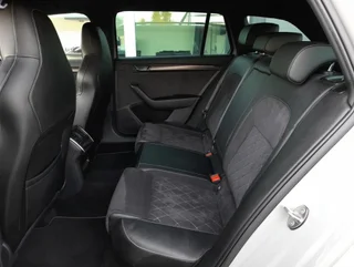 Superb Kombi SPORTLINE PHEV 156/218 DSG - Image 12