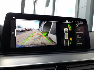 530 e TOURING M-SPORT 4x4 Aut - Image 4