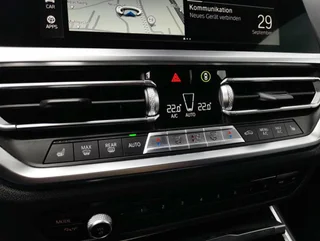 330 e Touring SPORTLINE 4x4 PHEV Aut. - Image 7