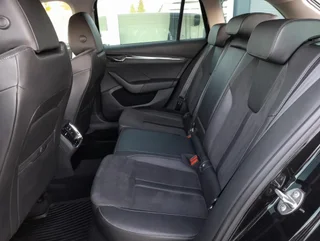 Octavia Combi STYLE PHEV DSG - Image 12