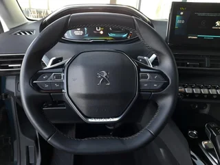 3008 ALLURE 225 PHEV Aut - Image 10