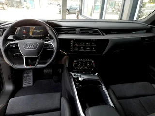 e-tron SB 50 quattro S-LINE BLACK EDITION - Image 3