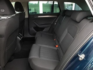 Superb Kombi STYLE PHEV 156/218 DSG - Image 13