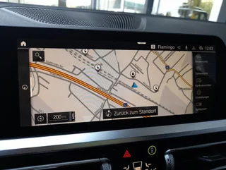 330 e Touring M-SPORT 4x4 Aut. - Image 4